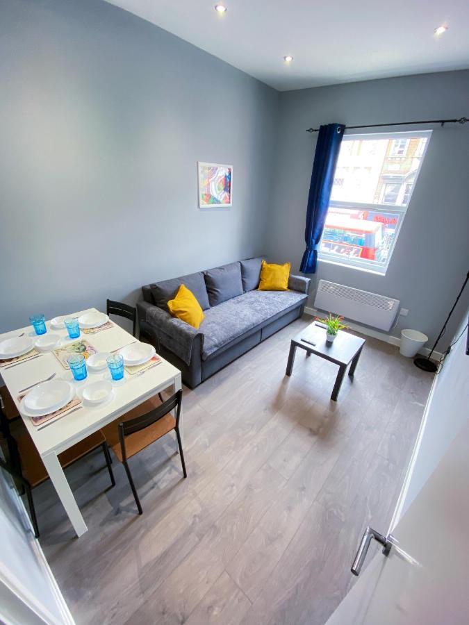 Stylish 1 Bedroom Flat In Wood Green Лондон Экстерьер фото