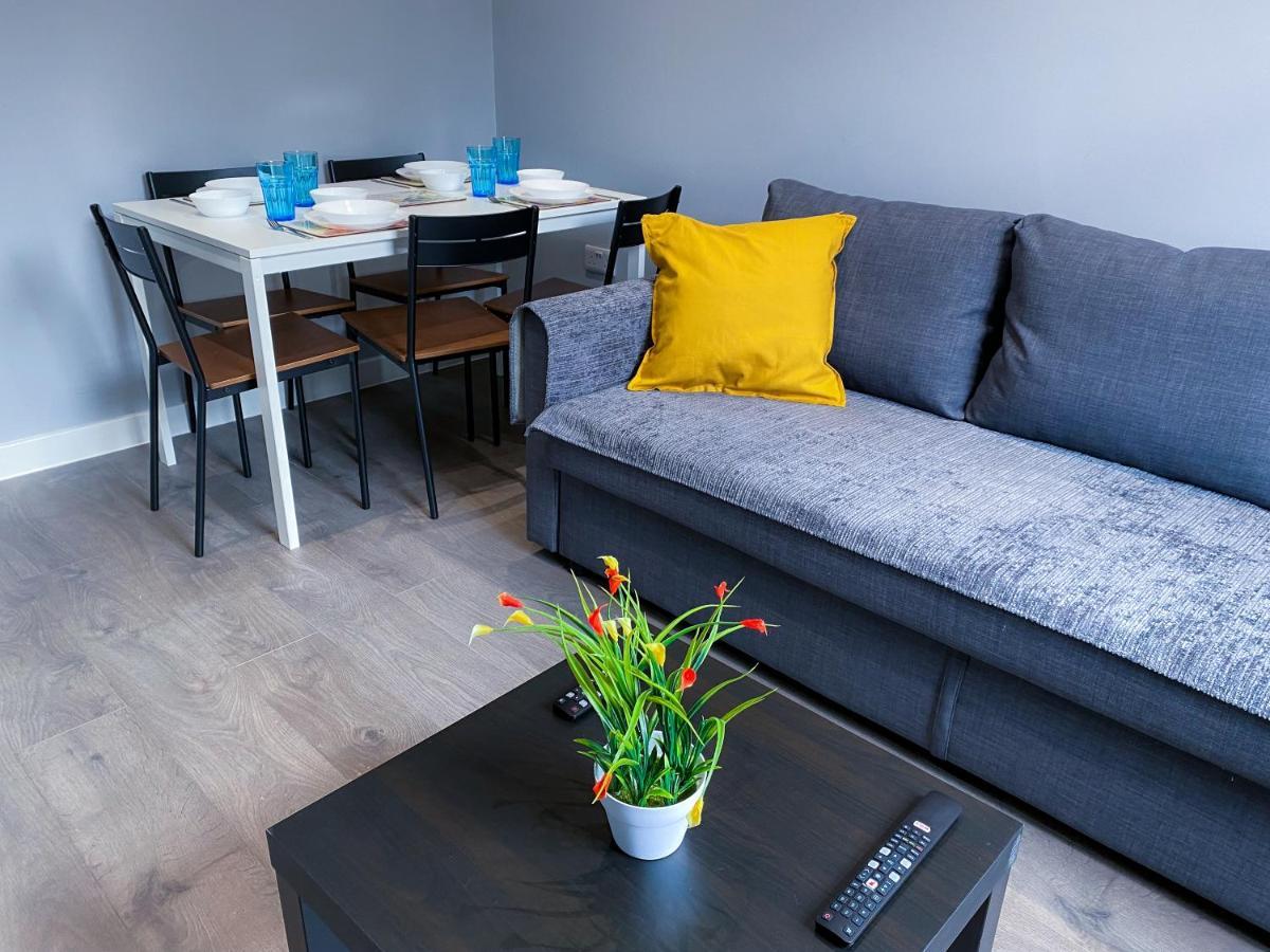 Stylish 1 Bedroom Flat In Wood Green Лондон Экстерьер фото
